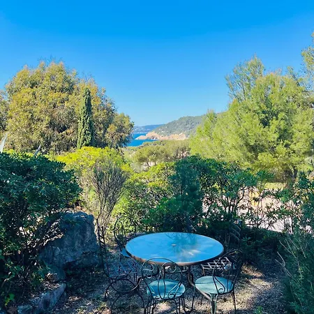 Maison Domaine Prive De Port D 'alon *